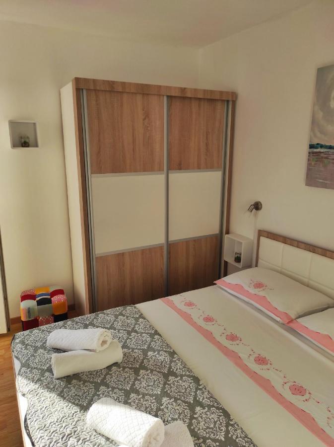 Apartments Pivac - Локва Рогозница Екстериор снимка