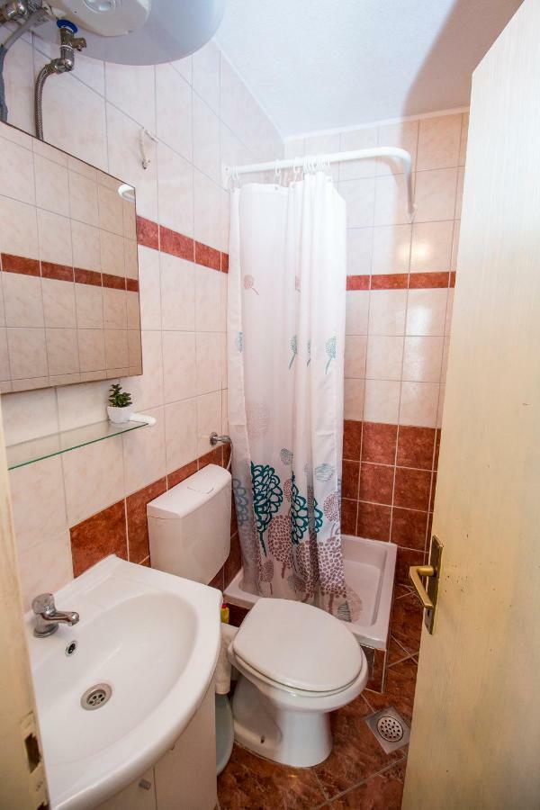 Apartments Pivac - Локва Рогозница Екстериор снимка